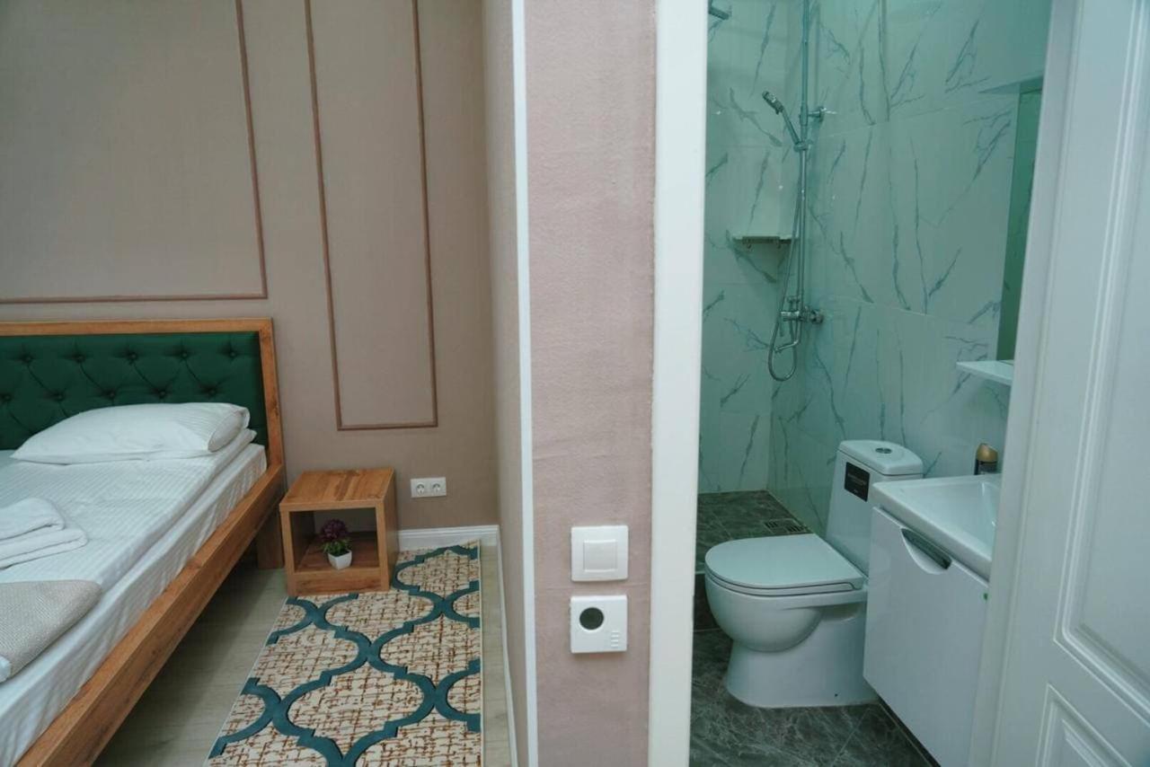 Halal Apart Hotel Almaty Eksteriør bilde