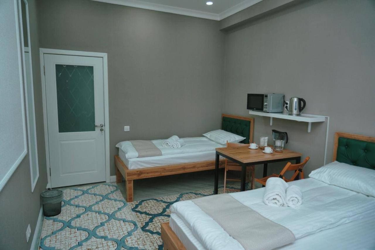 Halal Apart Hotel Almaty Eksteriør bilde